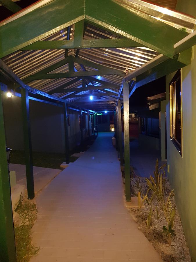 Mama Lee'S Lodge Yamoransa Exterior foto